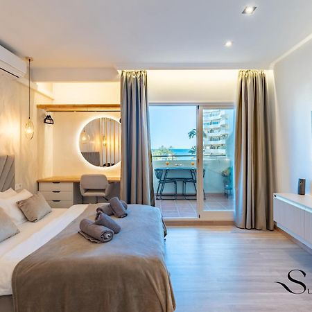 Seaview Beachfront Studio With Aqua Park & Balcony Benalmadena Exterior photo