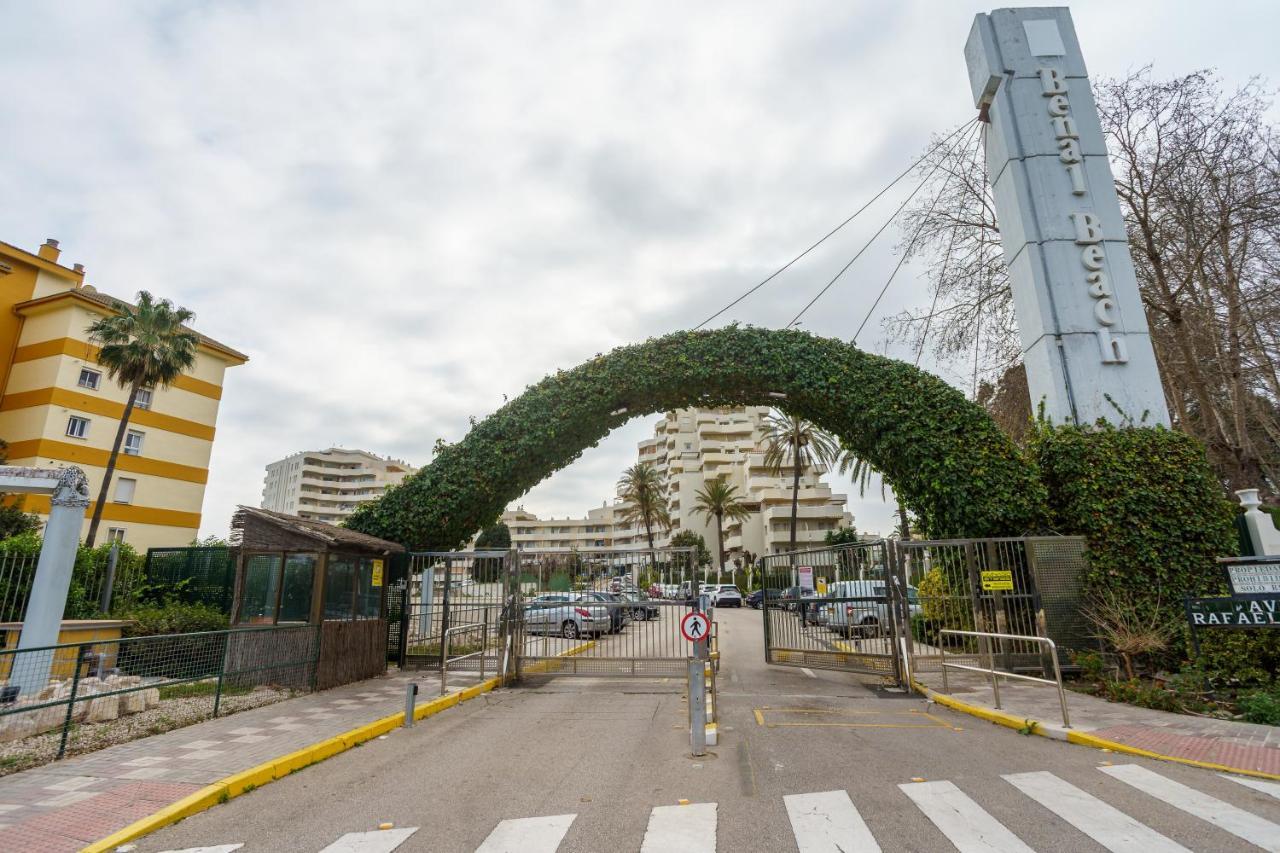 Seaview Beachfront Studio With Aqua Park & Balcony Benalmadena Room photo