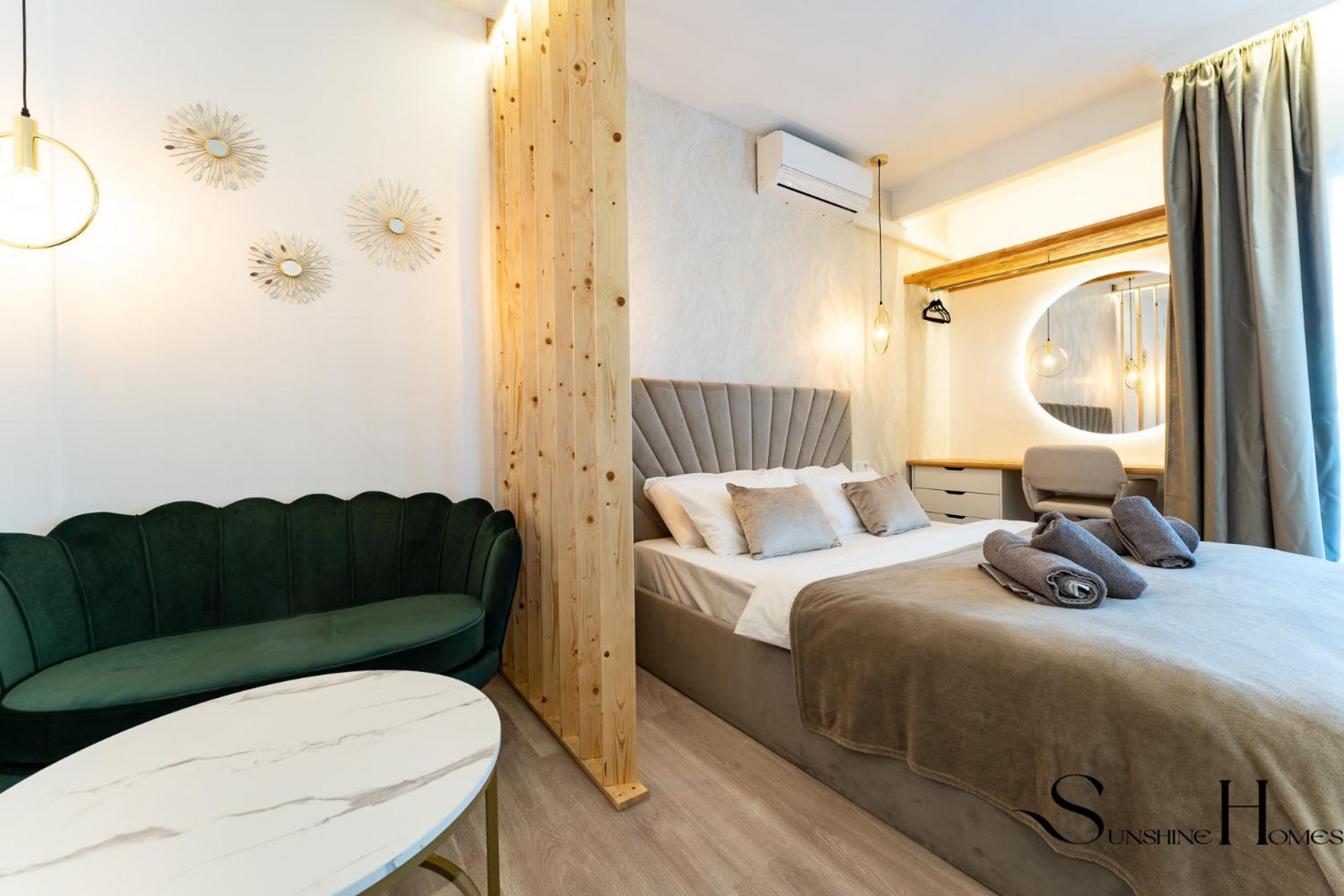 Seaview Beachfront Studio With Aqua Park & Balcony Benalmadena Exterior photo
