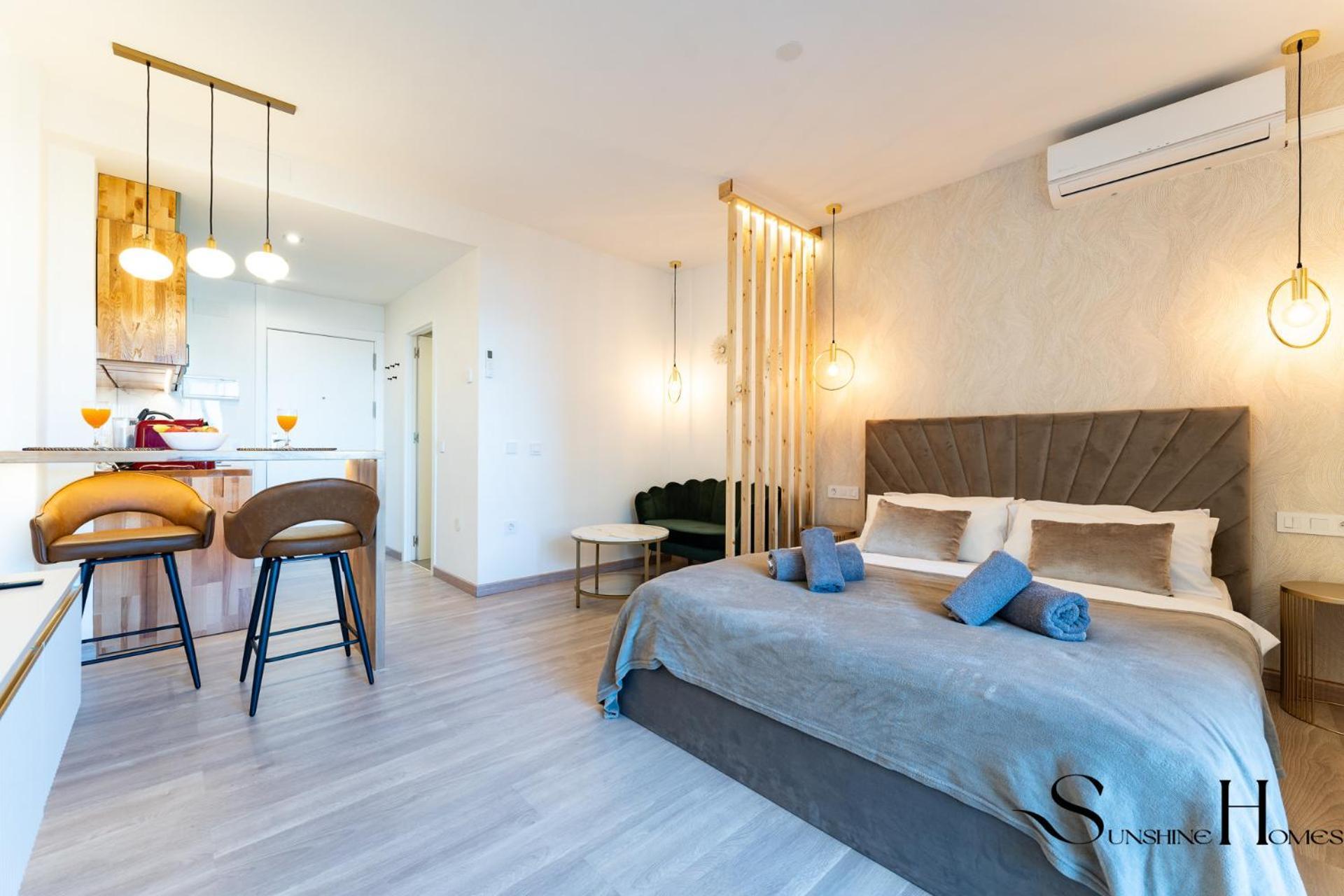 Seaview Beachfront Studio With Aqua Park & Balcony Benalmadena Exterior photo