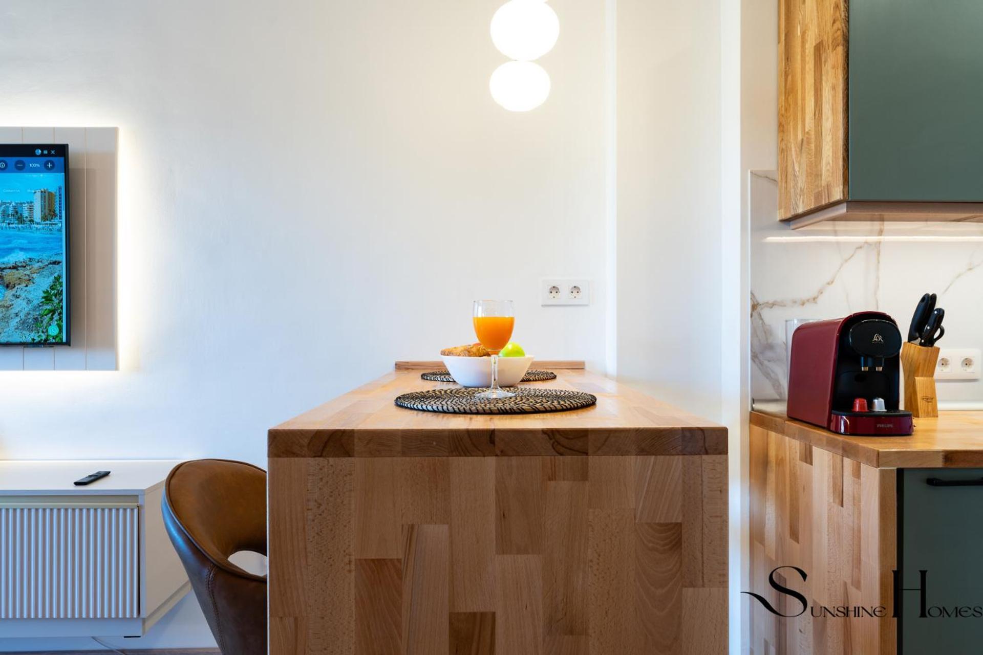 Seaview Beachfront Studio With Aqua Park & Balcony Benalmadena Exterior photo